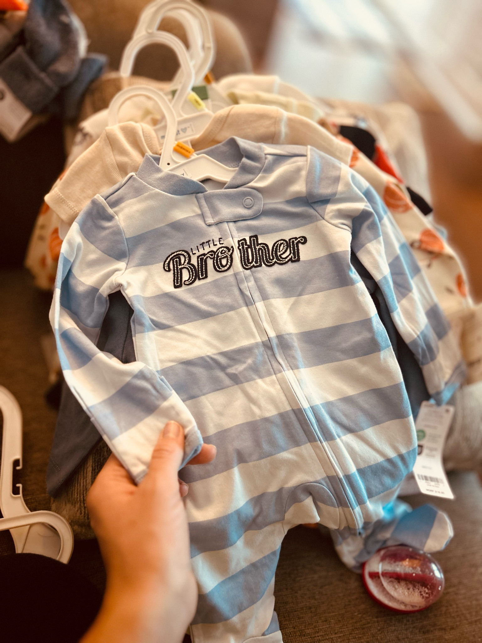 Cutest carters footie! $9!!


Baby clothes, baby onesies, footie pajamas.

#LTKBump #LTKBaby #LTKSaleAlert