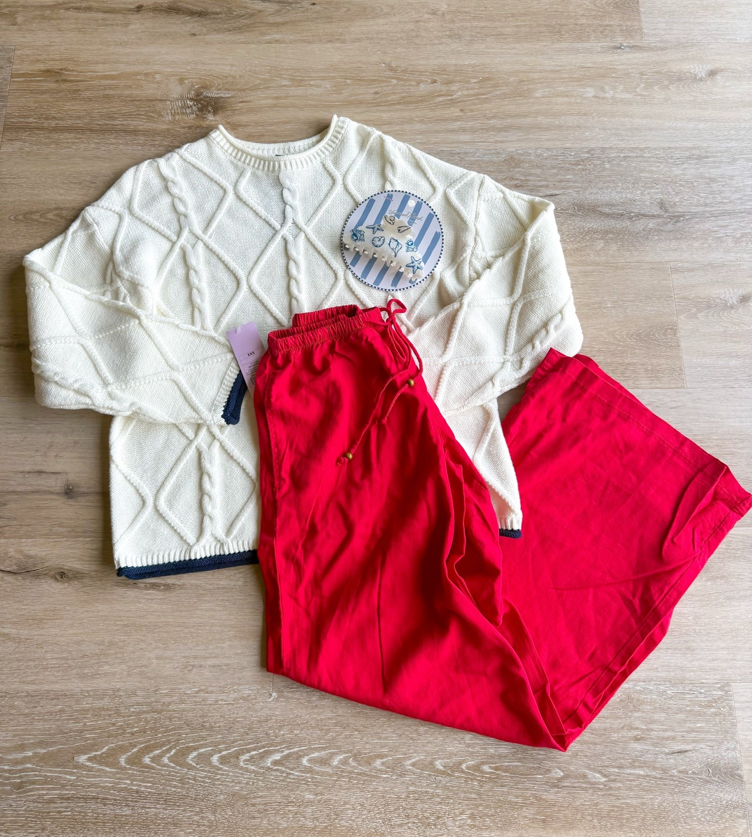 Memorial Day outfit - patriotic outfit 



Summer style 
Linen pants 
MDW 
Summer sweater 
Target style 
Target finds 
Target outfit 
@Target

#LTKootd #LTKSeasonal