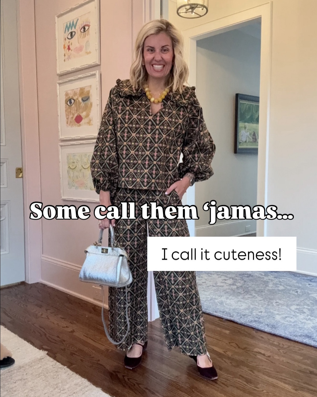 Yep, I definitely have my mix & match uniforms that I wear on repeat.  Comfy + cute + easy = yes for me!


#LTKOver40 #LTKootd #LTKgrwm