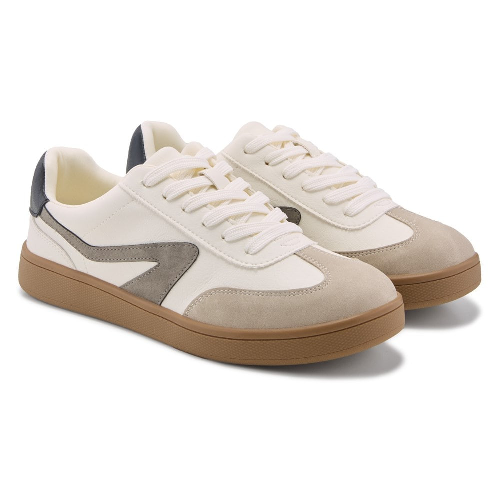 Women's Voyage Sneaker | Famous Footwear