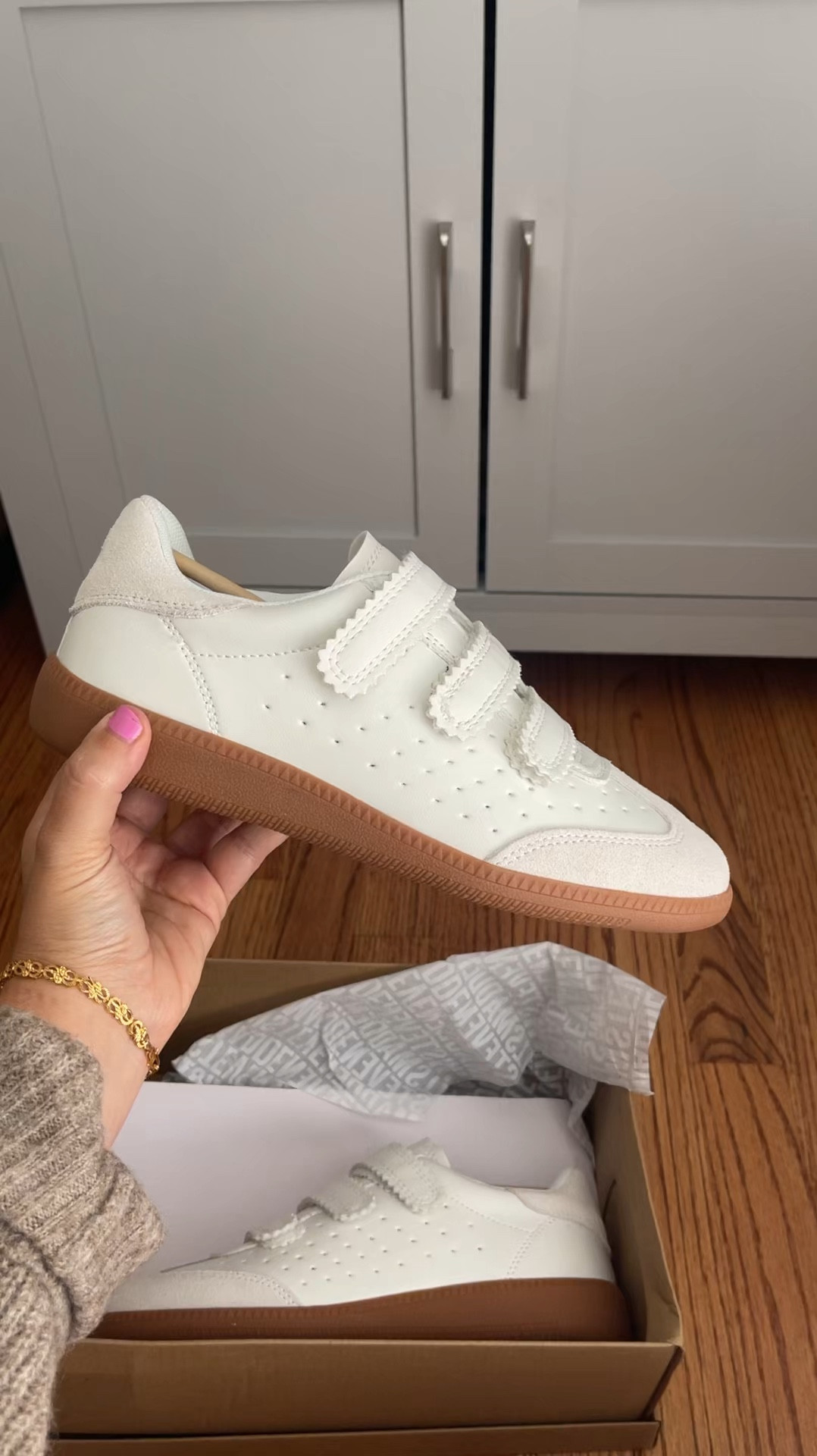 Velcro Steve Madden sneakers $75

#LTKFindsUnder100 #LTKVideo #LTKShoeCrush