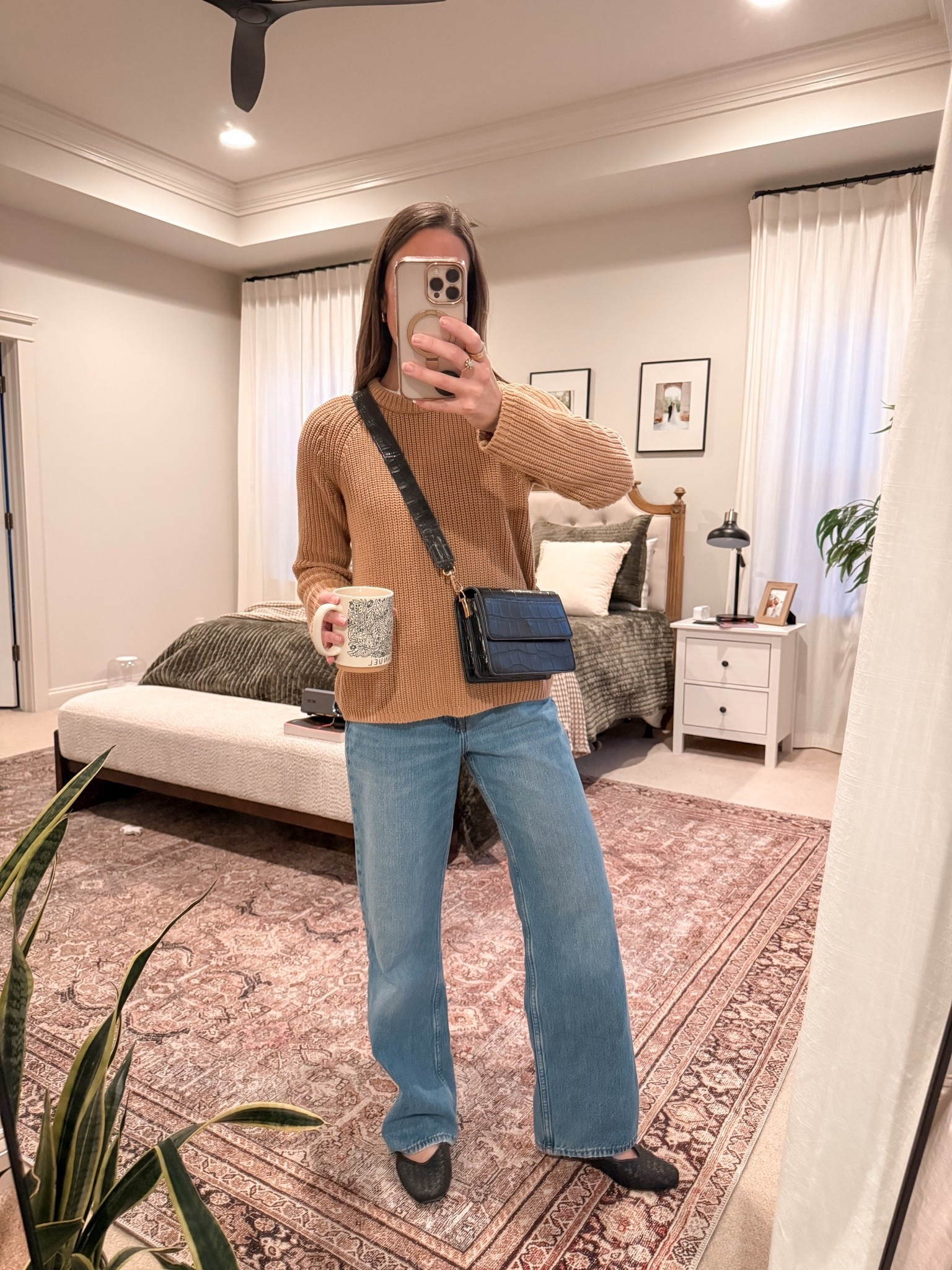 Quince promo code: INFG-26LINENANDLIGHTCO10 for 10% off your first order 🤎

Easy classic fall outfit with the @Quince fisherman sweater + wide-leg jeans + black Mary Janes. Perfect for fall workwear, teacher outfits, casual mom style, church, or everyday fall outfits.

Sizing: Quince fisherman sweater S |@abercrombie jeans 25R | I’m 5’4” | Mary Janes TTS