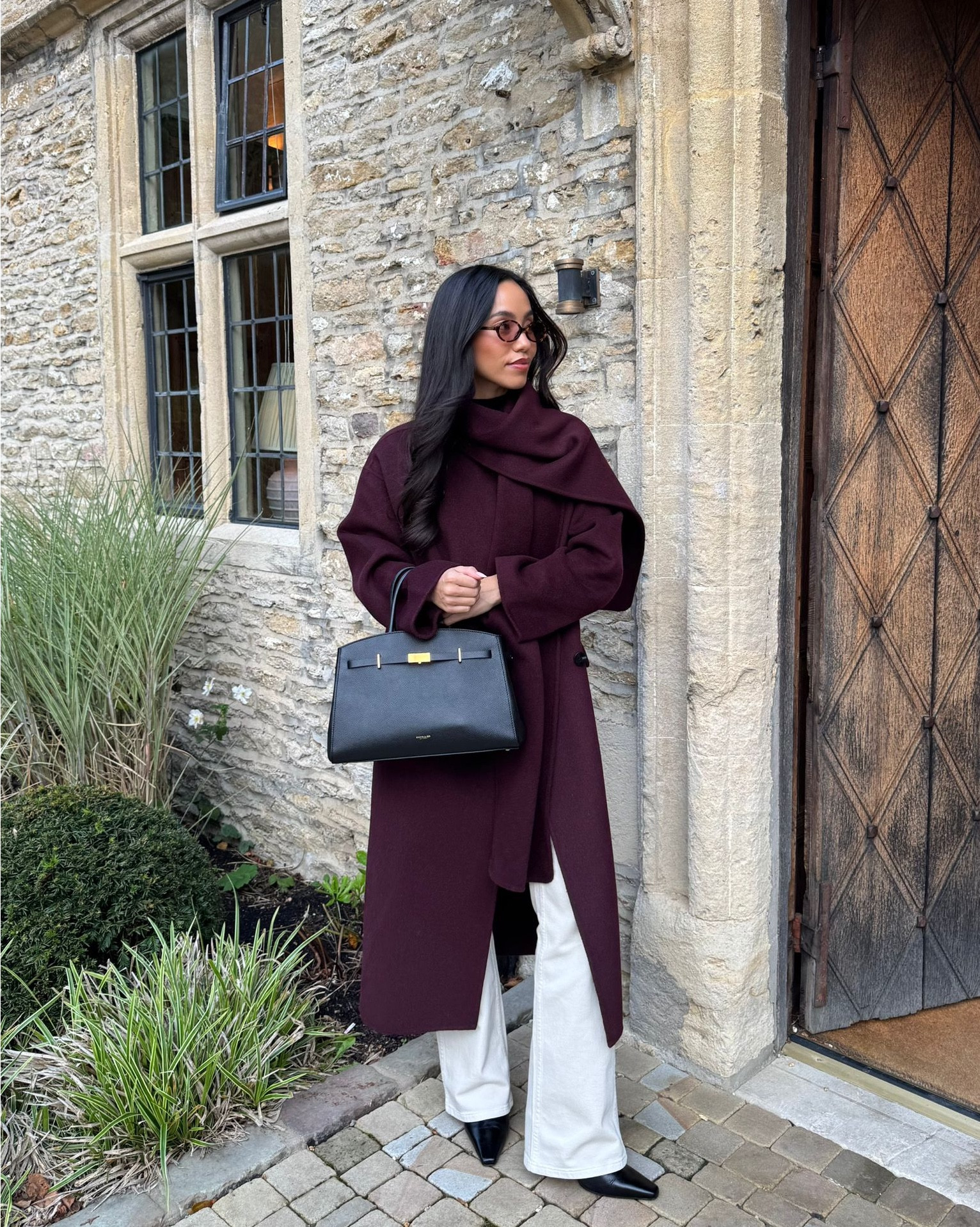 A countryside stay with Mint Velvet 🍂 wearing the most gorgeous burgundy scarf wrap coat

#LTKstyletip #LTKautumn #LTKwinter