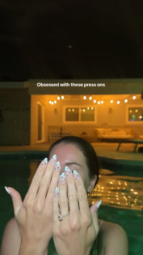 The perfect press ons for my summer vacation!! Obsessed!! 

#LTKBeauty #LTKTravel #LTKFindsUnder100