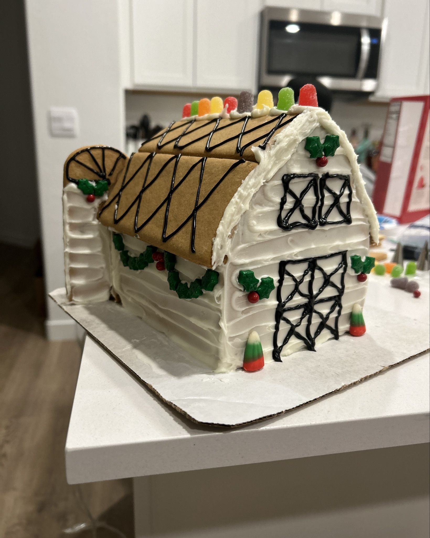 Who knows the white barn in Park City? That was the inspiration instead of going with the red, I’m obsessed! 

#LTKFamily #LTKHoliday #LTKSeasonal