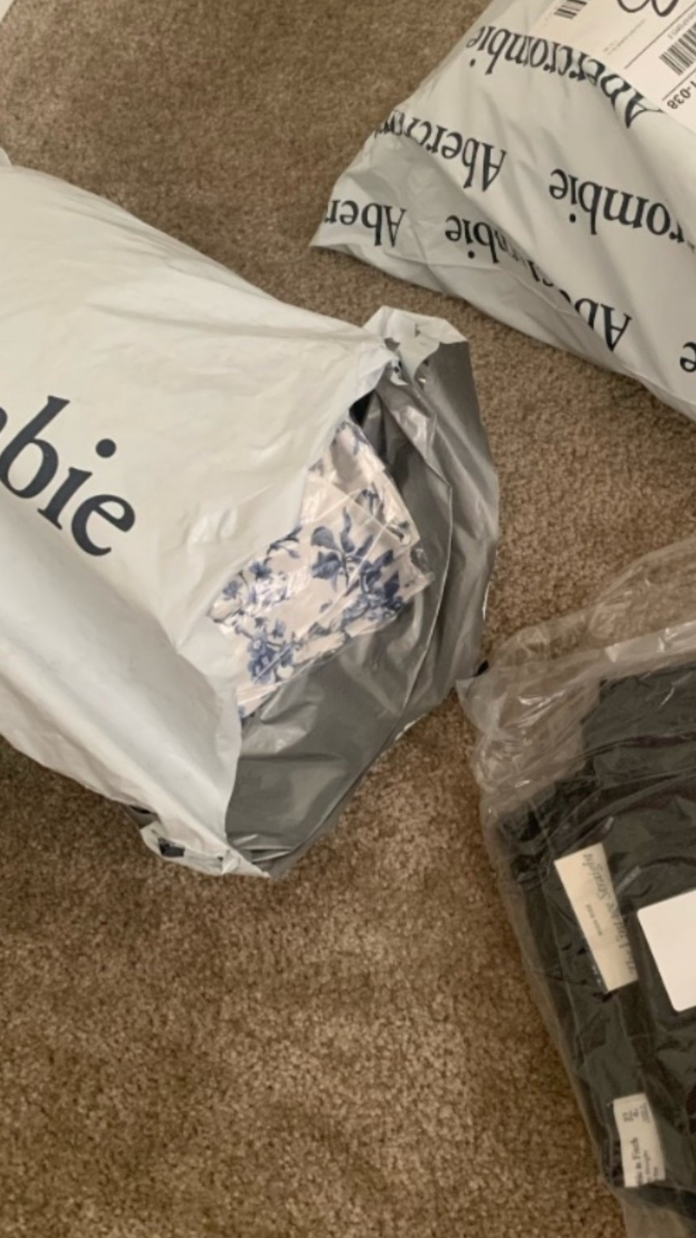 Abercrombie haull

#LTKSeasonal #LTKHalloween #LTKStyleTip