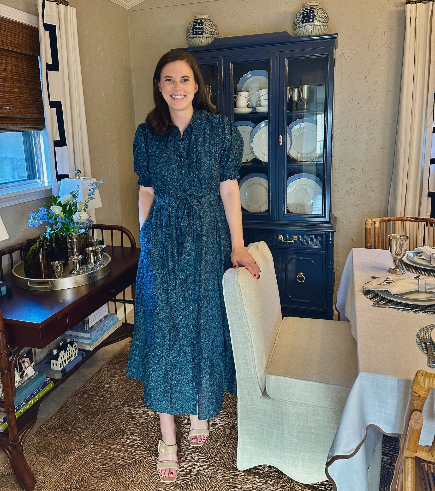 Holiday dressing inspiration always tends to lean a bit dressier than what my family typically wears. As I start thinking ahead to what I’ll pack for Thanksgiving this first option is definitely a bit more realistic in terms of what I’ll wear, but that didn’t stop me from from trying a dressier option from @trovata too! This California-based brand has beautiful and unique options for Thanksgiving, Christmas, and everyday wear. I’m linking some of my favorites from Trovata that will keep you well dressed no matter if you dress up for the holidays or prefer to stay comfy! #ad #liketkit #trovata 