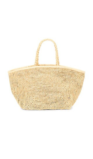 florabella Vallejo Lux Crochet Raffia Tote in Natural & Gold. Size all. | Revolve Clothing (Global)