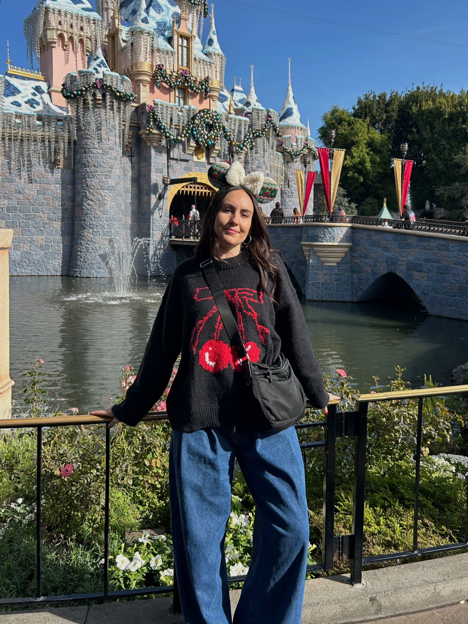 Christmas time at Disneyland ✨🎄🐭🎢

#LTKCyberWeek #LTKSeasonal #LTKHoliday