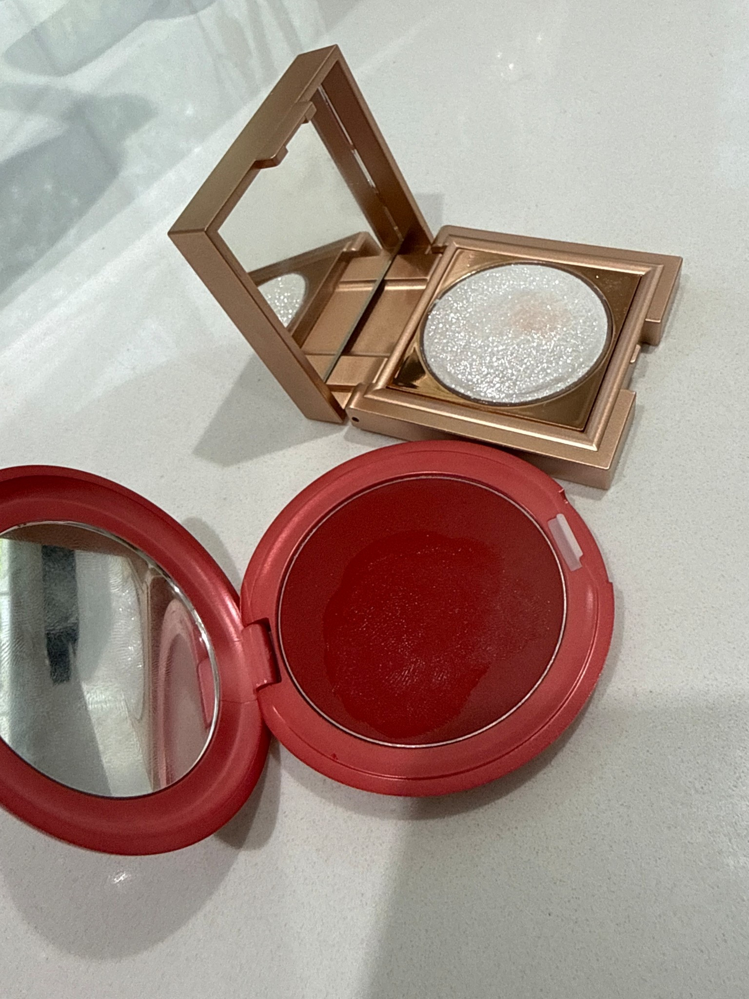 Convertible color blush and highlight