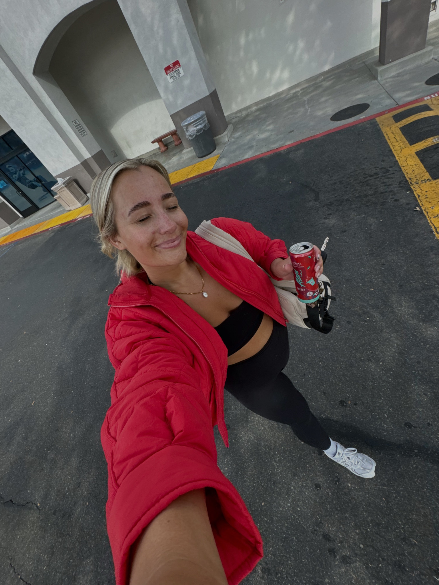 the best jacket for on the go🏃🏼‍♀️🍒
in a size medium! 

#LTKSeasonal #LTKFitness #LTKMidsize