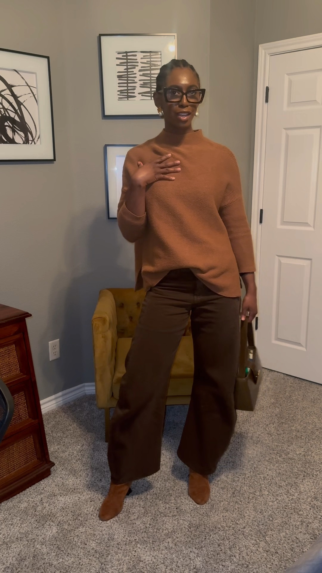 Yesterday's church outfit! These barrel jeans from Cider aren't tall girl friendly in my opinion. The length is the same with Small & Medium.

Top: AliExpress (old)
Jeans: Cider
Boots: ASOS (old)
Purse: Brandon Blackwood Daphne
Earrings: @RUAHH 

simple church outfit realistic everyday outfits simple outfits inspo winter ootd outfit
outfit ideas with clothes you have neutral winter outfit brown winter outfit brown barrel leg jeans outfit winter

#LTKootd #LTKTall