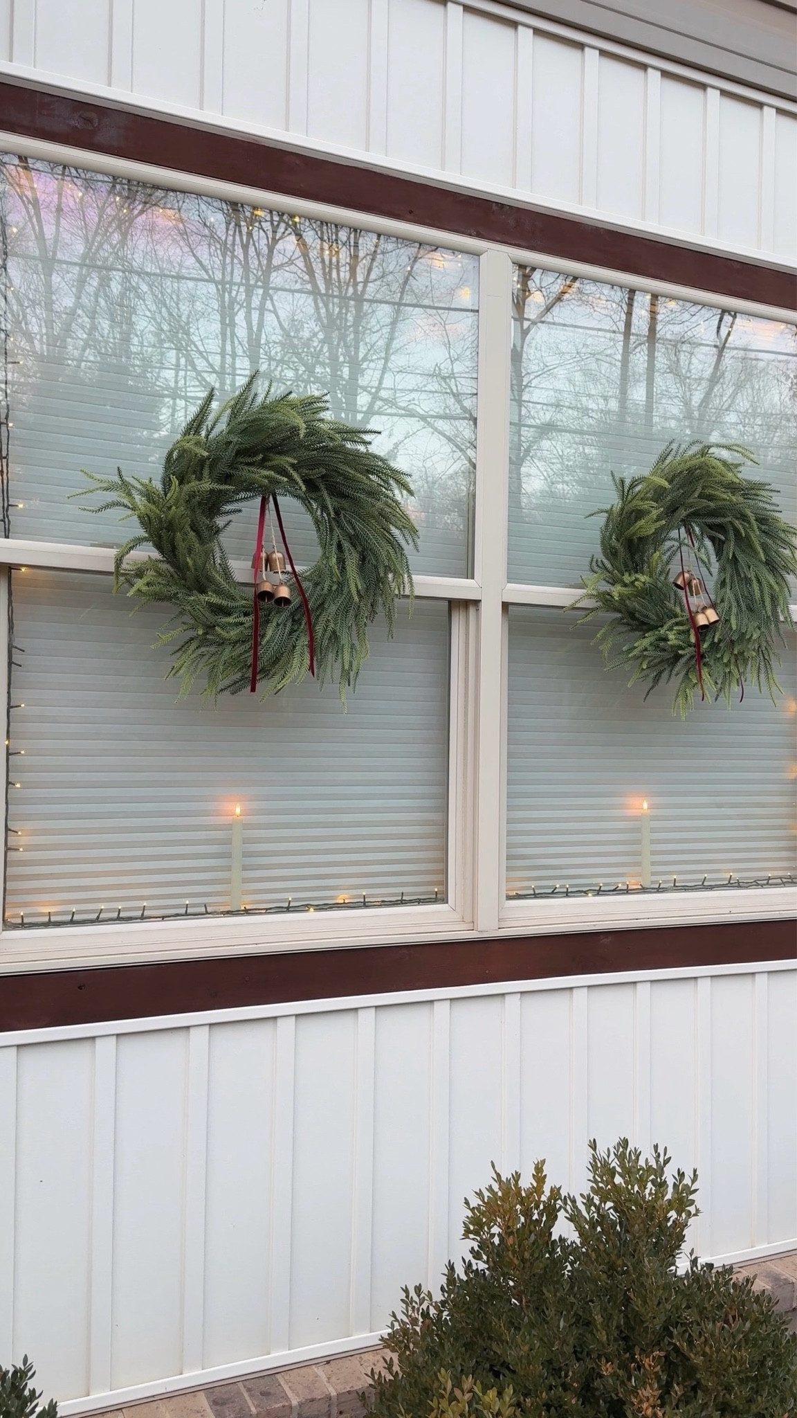 10 minutes total and I don’t have to get on a ladder? Count me in! These mini light clips from @amazon made hanging Christmas lights in my windows a breeze. I love the final result, but I think I’ll go with white light strands next year. ✨ #ad #founditonamazon #WinterFavorites2025 @shop.ltk #liketkit