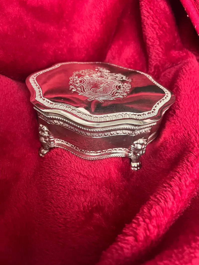 Vintage International Silver Jewelry Box, Lion Crest Casket, Gothic Victorian Trinket Box, Dark A... | Etsy (Global)