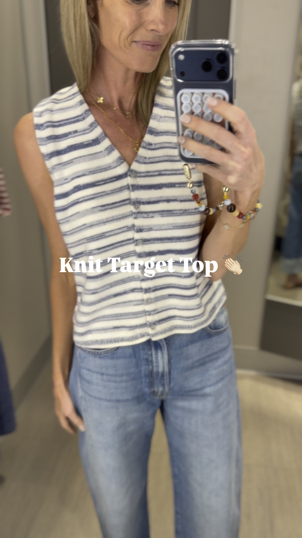 Adorable both colors! Size small 

Jeans are mother and so good too. Size 26!