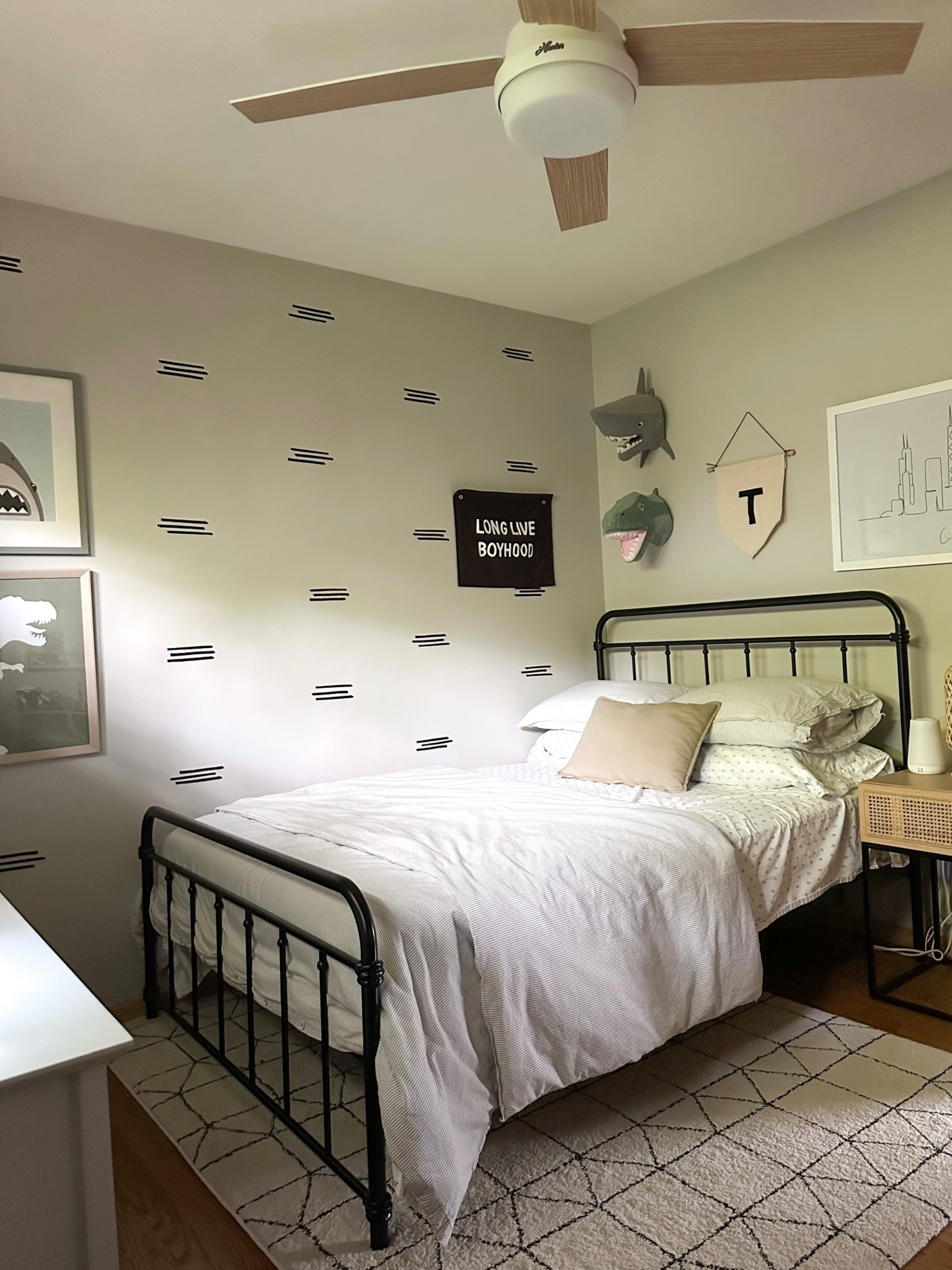 Little Boys Bedroom with a black bed frame and banner

#LTKFamily #LTKHome #LTKKids