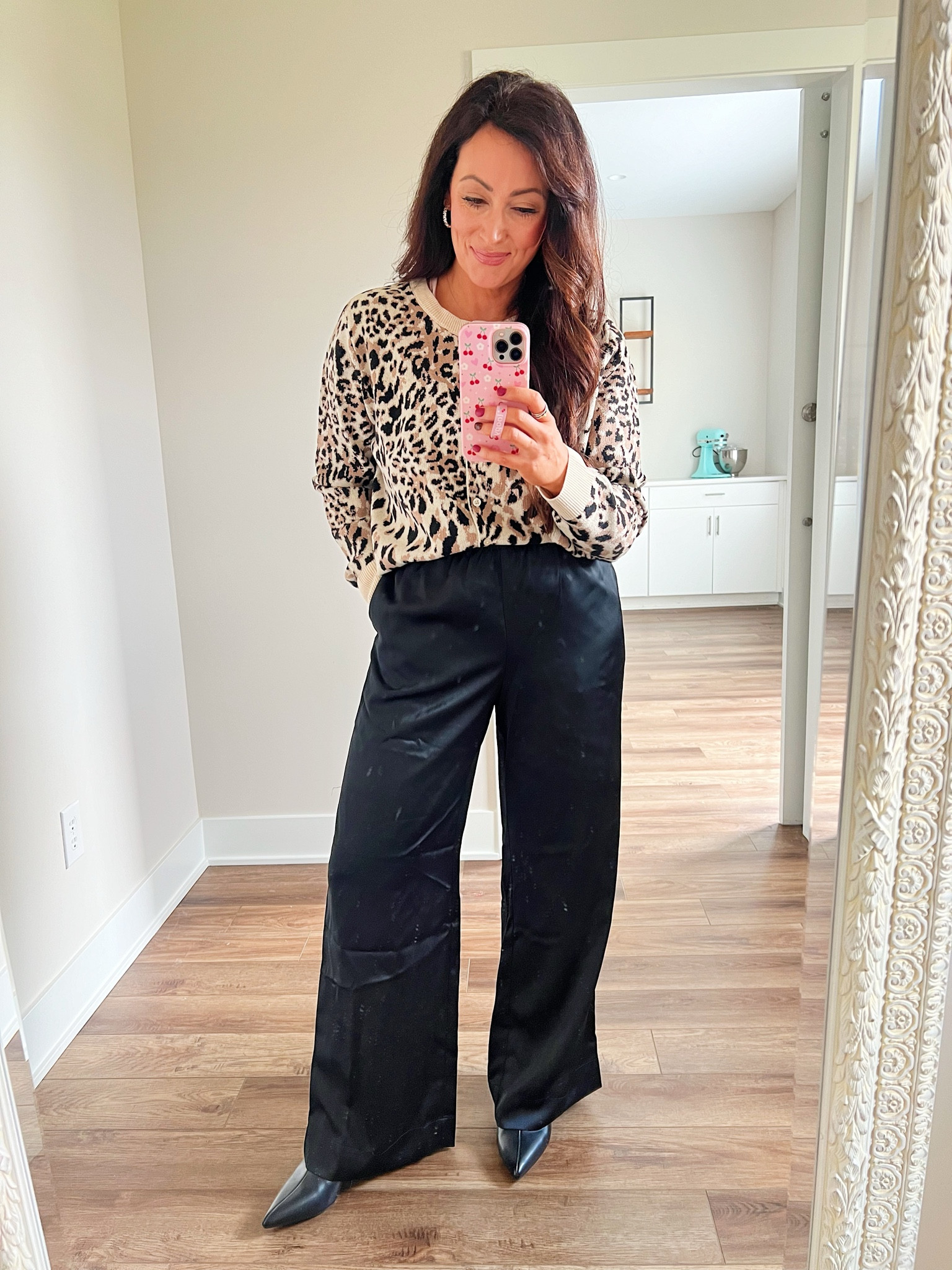 🎯 TARGET TUESDAY 🎯
• large cardigan 
• medium pants 
• shoes true to size 

#LTKFindsUnder50 #LTKStyleTip #LTKSeasonal