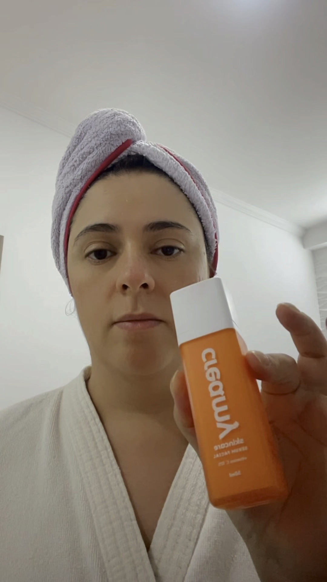•Rotina de cuidados com a pele do rosto
•Peles maduras precisam redobrar a atenção, na minha rotina acrescento sempre a Vitamina C, não abro mão desse cuidado, ela tem um poder antioxidante poderoso, ameniza os danos causados pela poluição, radiação solar e luz artificial. 
•Mesmo eu tendo pele madura com tendência a acne ela funciona muito bem. 
• Já usei de algumas marcas e agora estou testando essa da Creamy 
• Todas as que já usei foram ótimas e essa já está me agradando, pois é leve, fluida, não tem cheiro, nem colocarão
• Deixarei todas aqui marcada no post 

#LTKbrasil #LTKbeauty