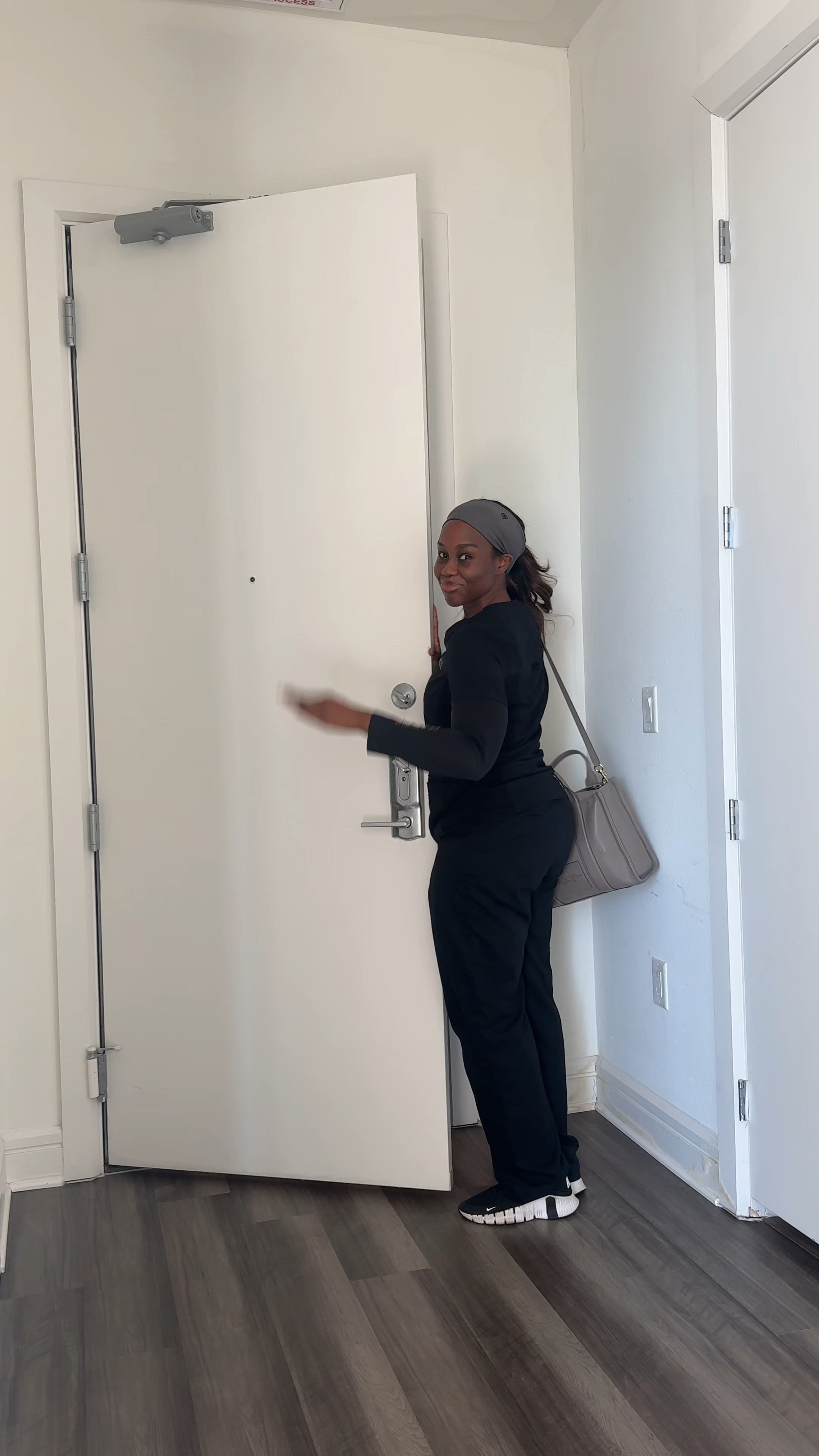 Day in the life of a physician assistant

#LTKBeauty #LTKStyleTip #LTKWorkwear