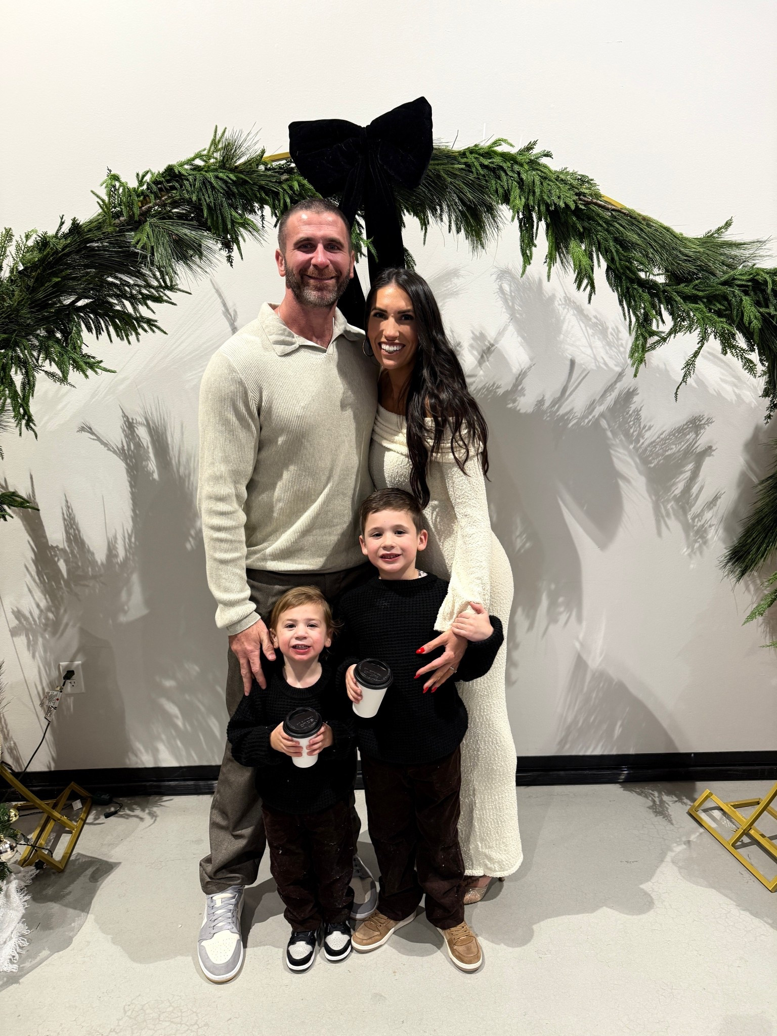 I’ve never gotten so many compliments on a dress! Wearing a US size 4 & it’s on sale ❤️❤️
Easty & Walkie’s sweaters are Amazon! 
Church outfit 
Family Christmas 
Justin loves this old navy sweater! 


#LTKFindsUnder100 #LTKHoliday #LTKdayinmylife