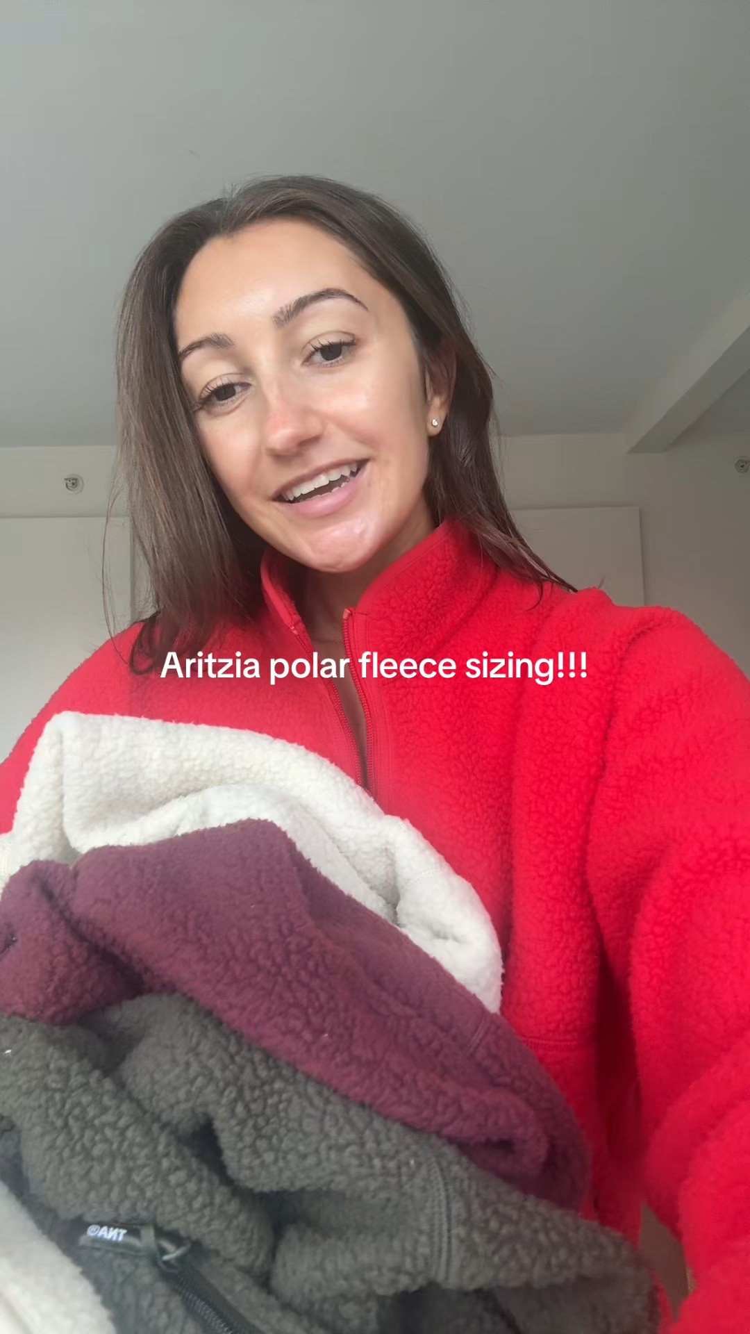 Red L
Burgundy  XS
Beige XS
Green XS
Vest M