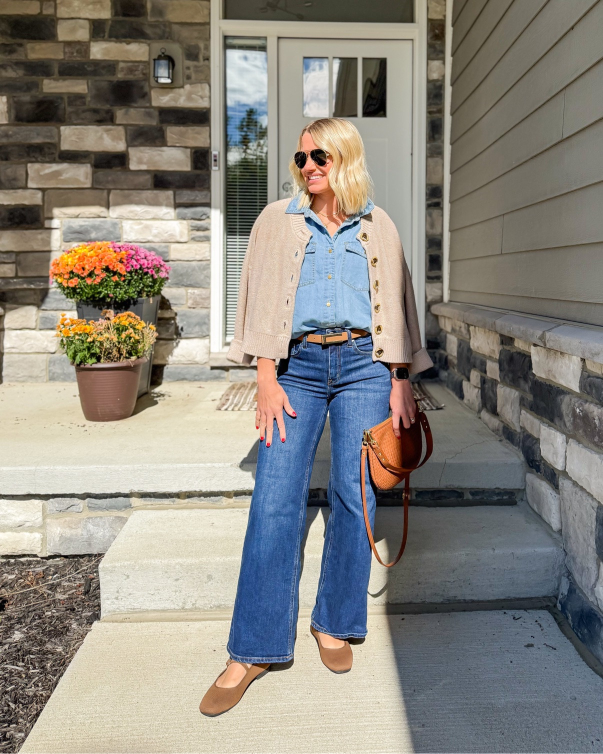 I’m loving this denim on denim look that I wore this week! 
Shirt- old, linked similar 
Jeans- 25/short
Cardigan- xsmall

#LTKOver40 #LTKPetite #LTKootd
