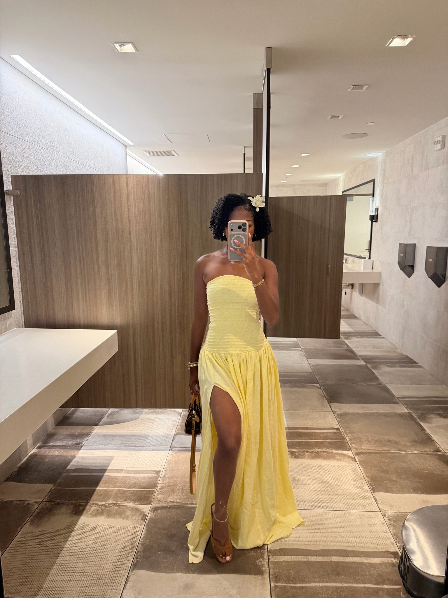 Love this maxi! It’s on sale too 💛🥰 I wear an XXS!

#LTKgrwm #LTKdayinmylife #LTKfitnessgoals