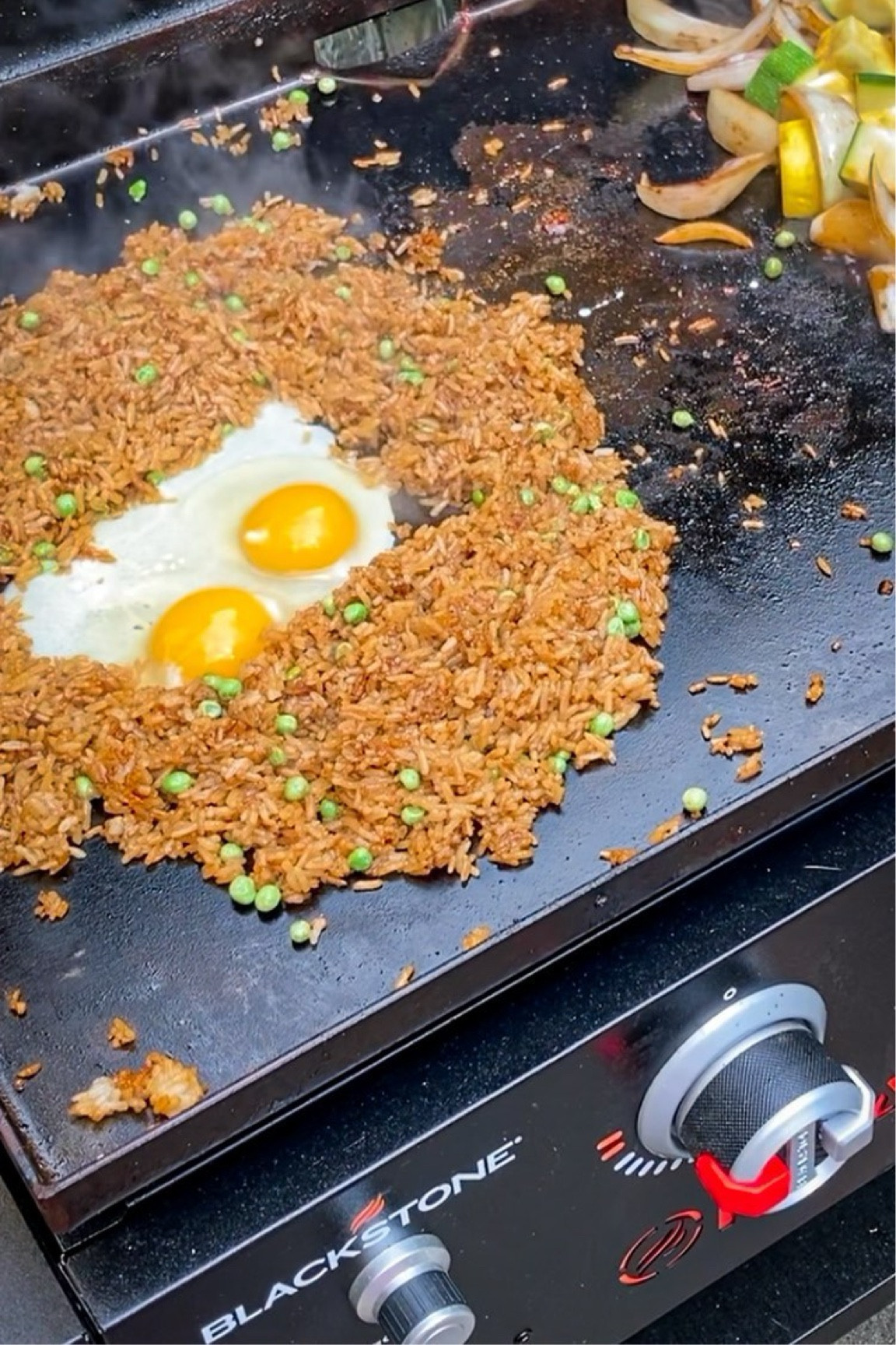 #blackstonegriddle #friedrice #recipeoftheday #hibachi #blackstone #griddle #yum #cookfromhome 

#LTKGiftGuide #LTKHoliday #LTKHome