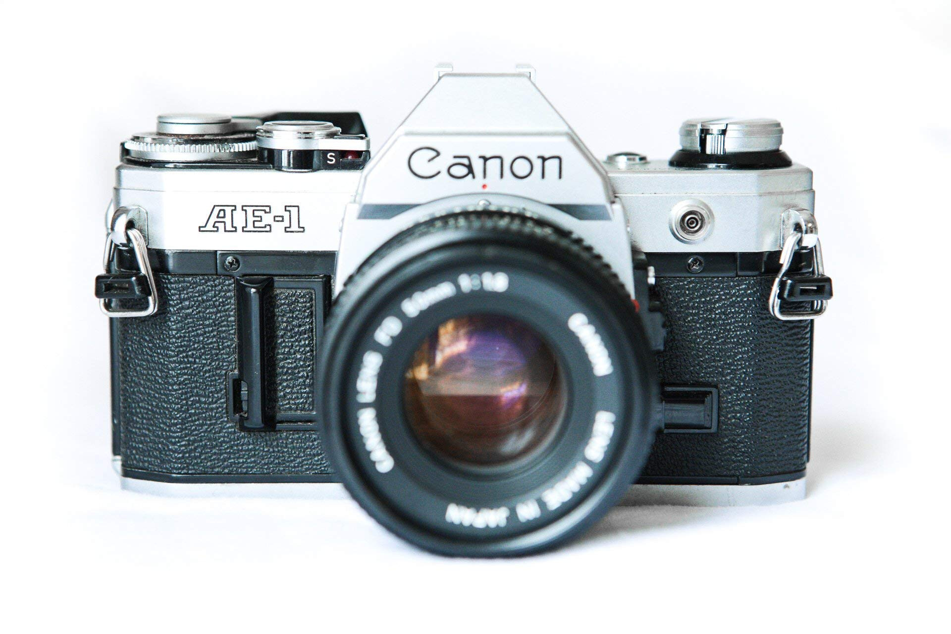 Vintage Canon AE-1 35mm SLR Camera with 50mm 1:1.8 Lens (Renewed) | Amazon (US)