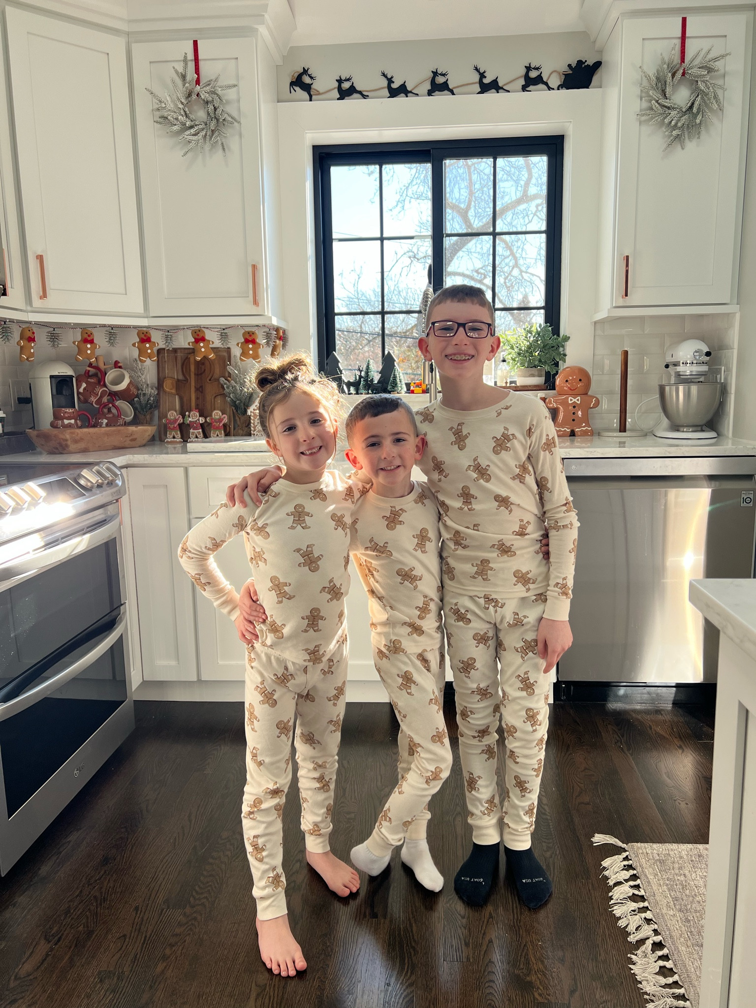 Gingerbread everything 🤎

#LTKHome #LTKHoliday #LTKCyberWeek