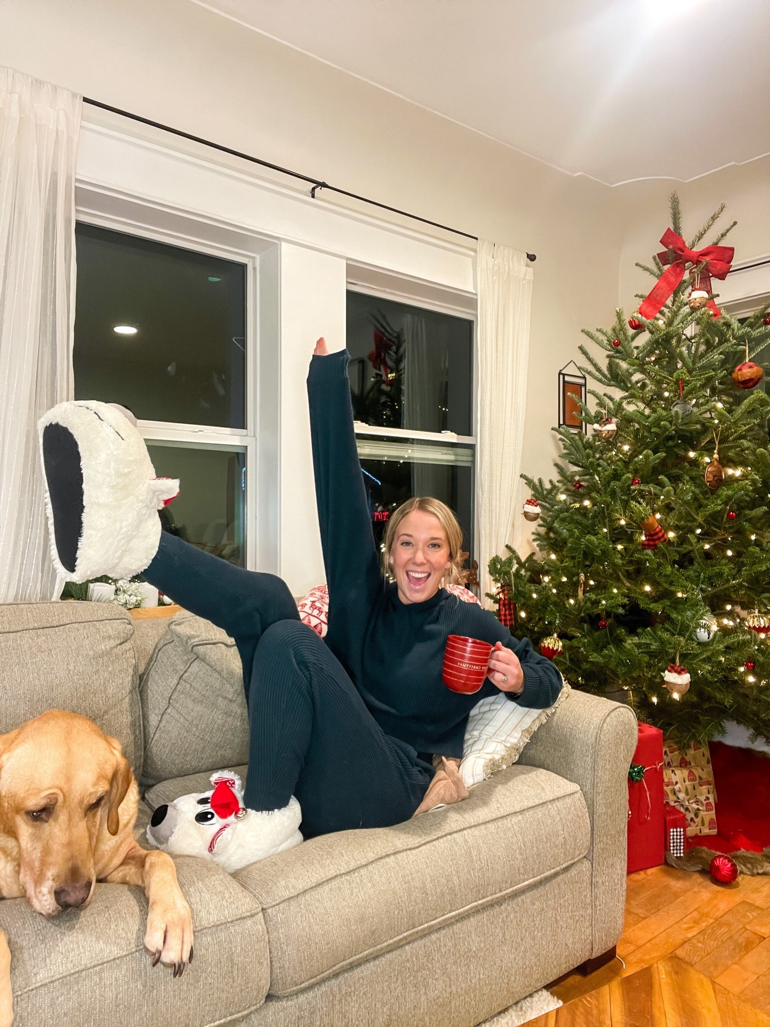 This Alo lounge set is straight from dreams… and color is to DIE for! 
Wearing a small in the bottoms & medium in the top (sized up for comfort/oversized look)

#LTKGiftGuide #LTKSeasonal #LTKstyletip