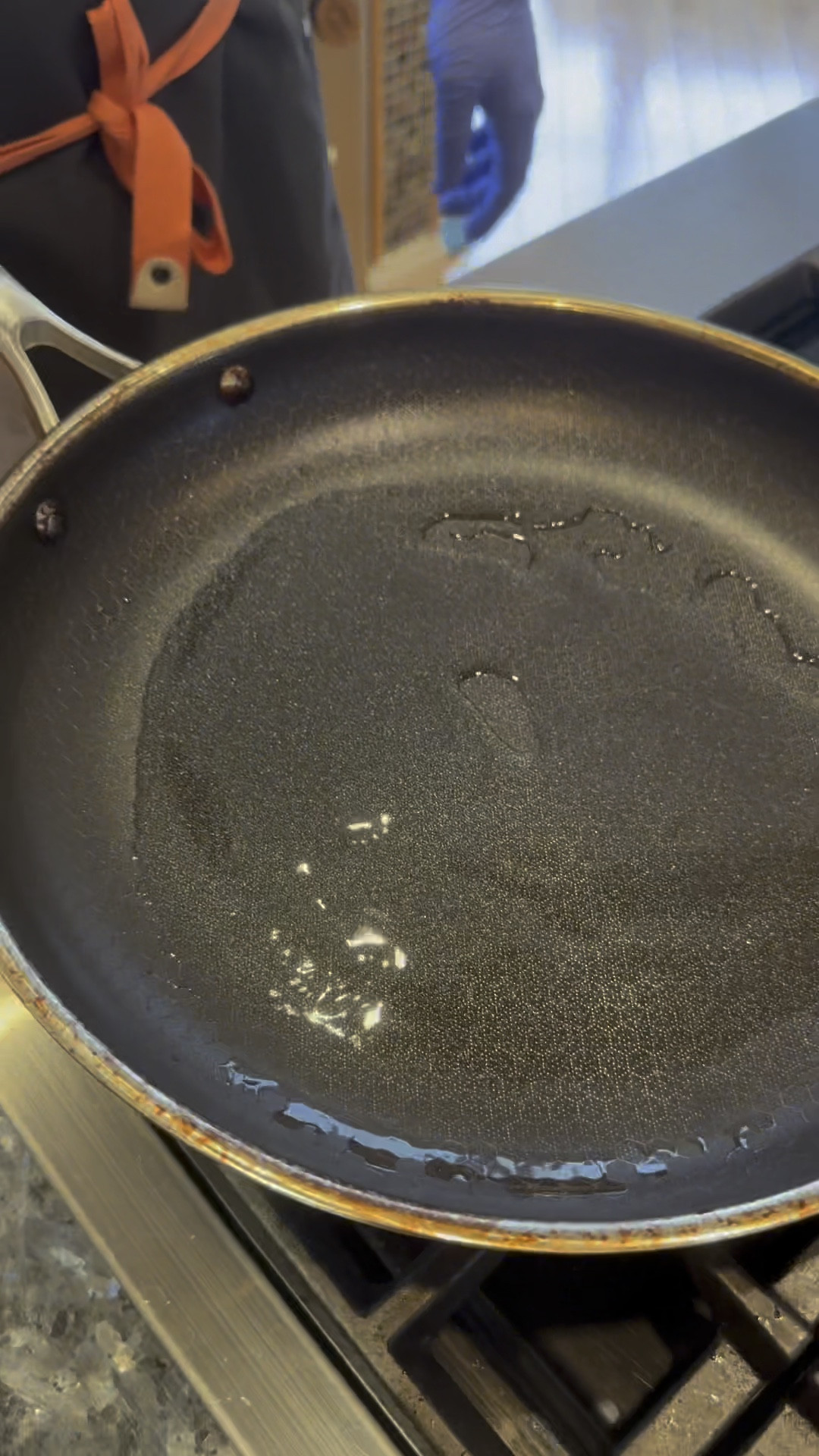 🌟 Healthy Snack Alert! 🌟 

Whipped up a delicious veggie snack using my Hexclad pan! 🥘  Perfectly cooked and packed with nutrients! 

What healthy snacks are you enjoying? Share below! 👇💚 #HealthyEating #Hexclad #SnackTime

#LTKHome #LTKFamily #LTKVideo