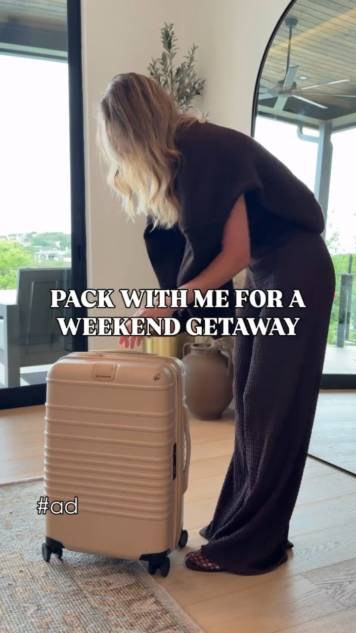 #Ad Pack with me for a little weekend getaway! I won’t be traveling anywhere without the Ray-Ban Meta glasses these days because I am OBSESSED to say the least. They take pictures, transition from inside to outside perfectly AND I can take calls, zoom meetings, listen to music or watch my shows on the plane without anyone hearing! I cannot believe the amazing technology of these. Brett has a pair that we shared, but I finally caved and got myself some from @target and saved 5% with the Target Red Card. Comment for the link and let me know what you think! @raybanmeta #TargetPartner #TargetStyle #RayBanMeta

#LTKTravel #LTKdayinmylife #LTKActive