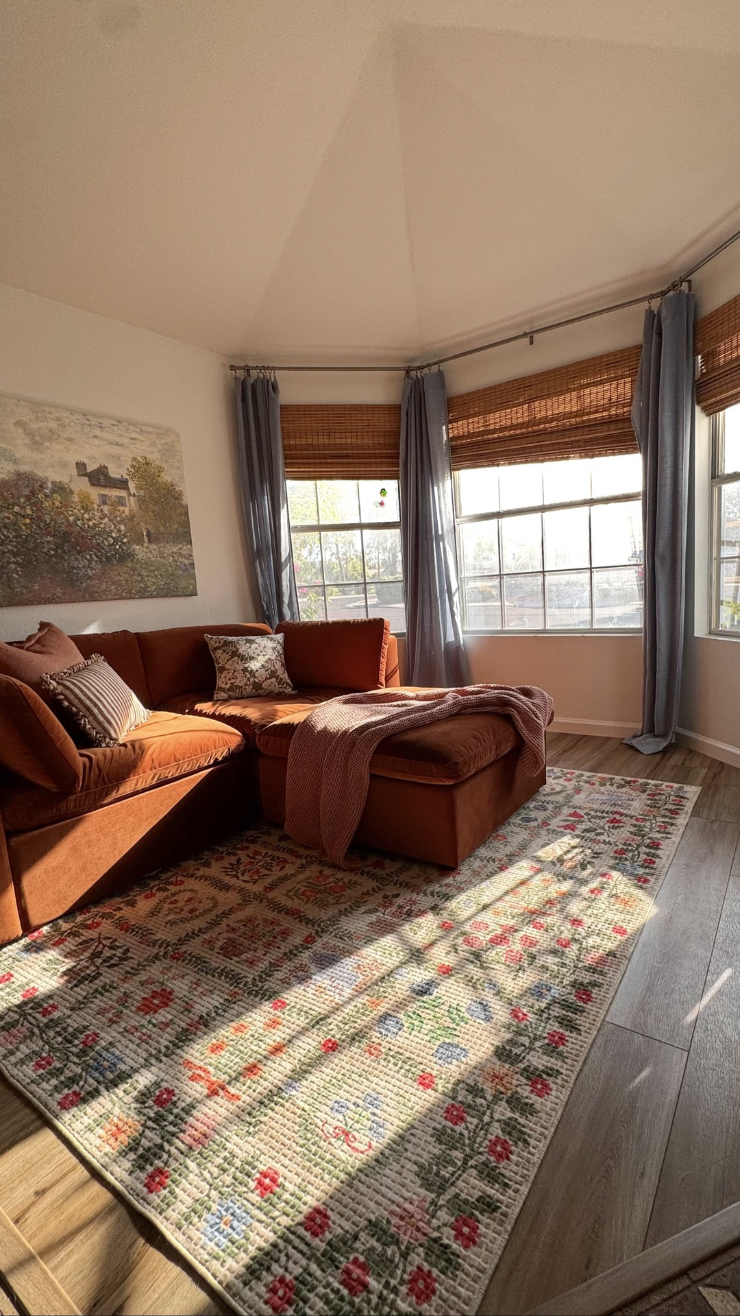 living room. sunroom. bold color couches. red sofa. rust red sofa. red velvet sofa. living room
rug.

#LTKSeasonal #LTKHome #LTKSaleAlert