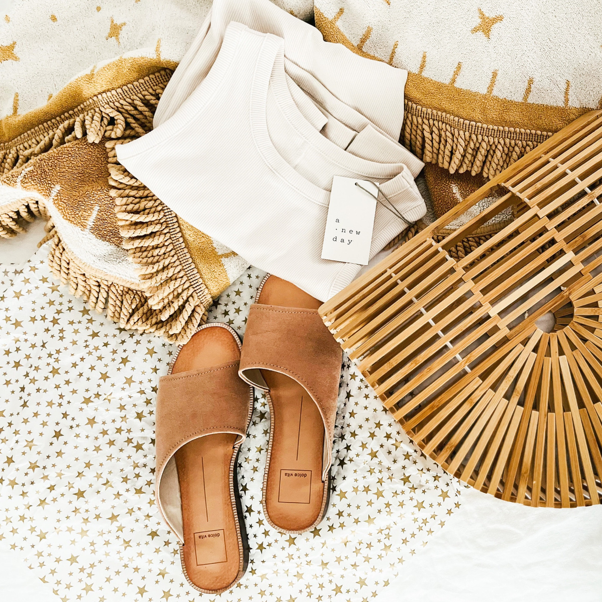 Don’t forget to grab this team favorite ribbed dress while it’s on sale - JUST $10.50!!!! 😍😱🔥🔥🔥 It comes in so many colors and will go with literally anything!

#LTKunder50 #LTKstyletip #LTKsalealert