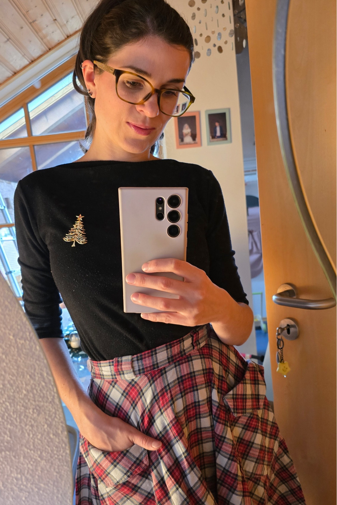 Festive retro ootd for everyday life

#LTKeurope #LTKwinter #LTKvintage