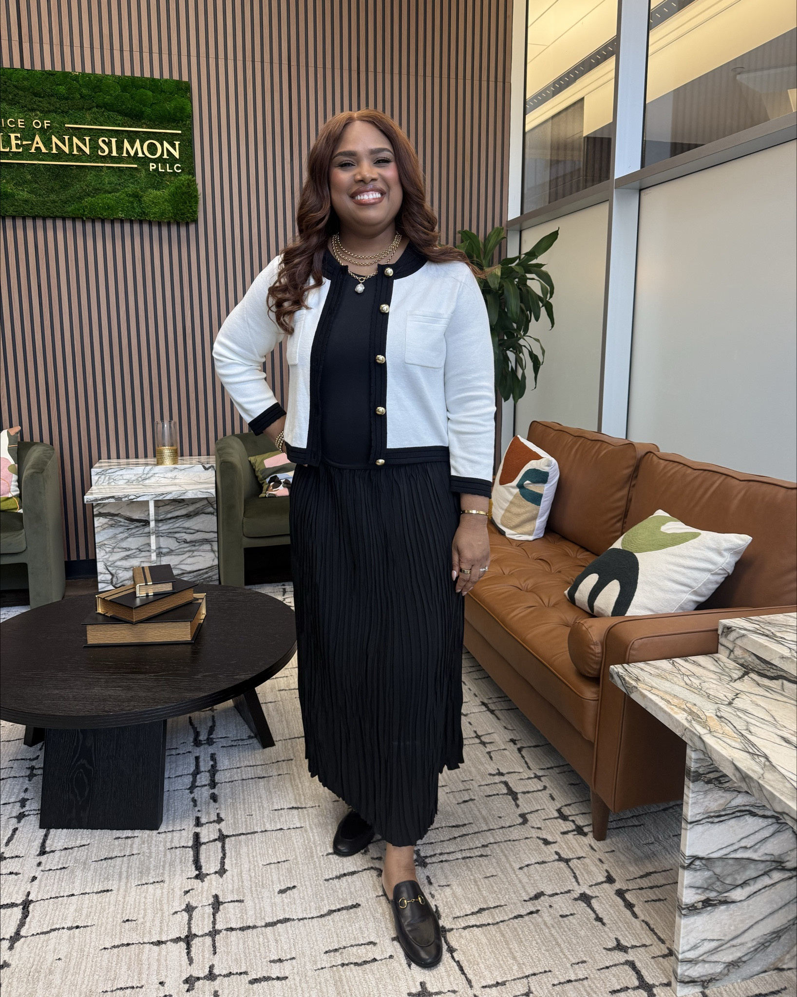 Content shooting day looks!
I’m wearing L and/or size 14 in everything except the black dress. I sized down to a Medium in that one.
In the jackets I’m wearing an XL for a roomier fit.
The black and white cardigan is on sale for ONLY $9.99!! 🏃🏽‍♀️💨

#LTKFindsUnder50 #LTKWorkwear #LTKSummerEdit