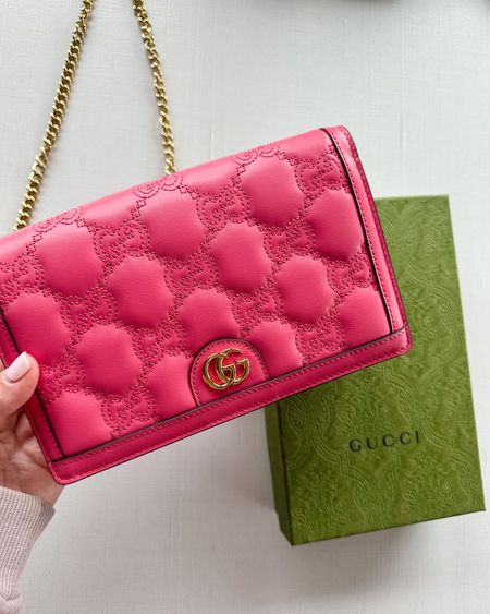Gucci Chain Wallet 

#LTKitbag #LTKSeasonal #LTKstyletip