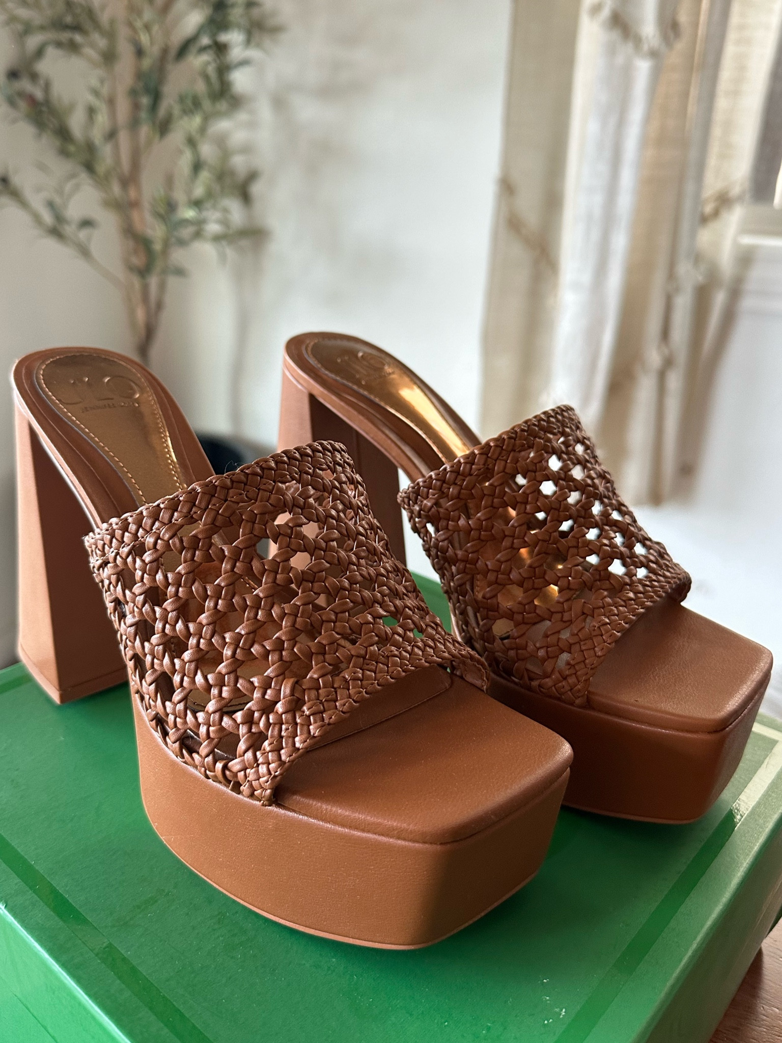 Last year purchase, still obsessed // TTS perfect spring/summer platform heel 🌼

#LTKshoecrush #LTKstyletip #LTKsalealert