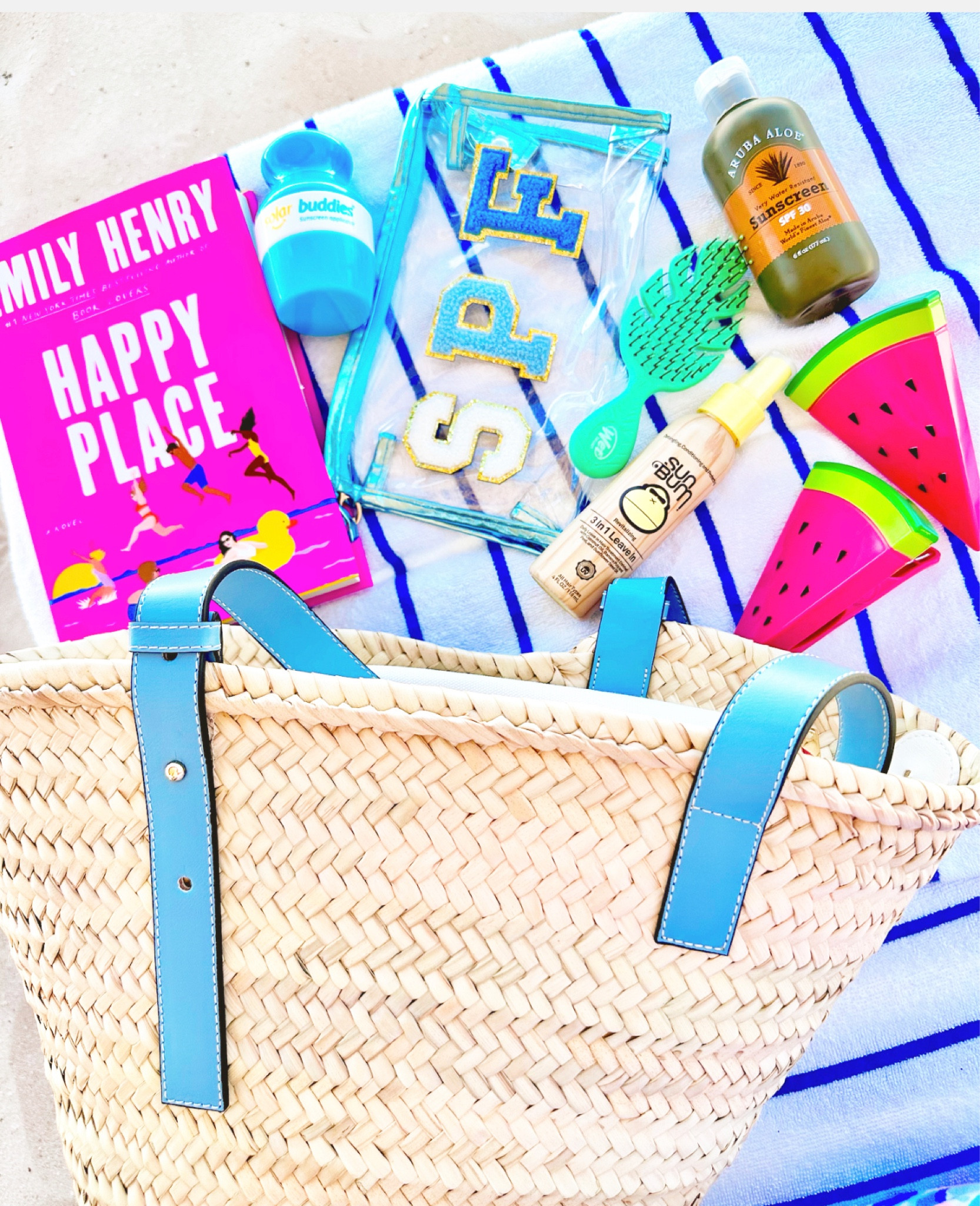 got all my faves in tow for a day at the beach😎🌊🌴



#LTKtravel #LTKswim