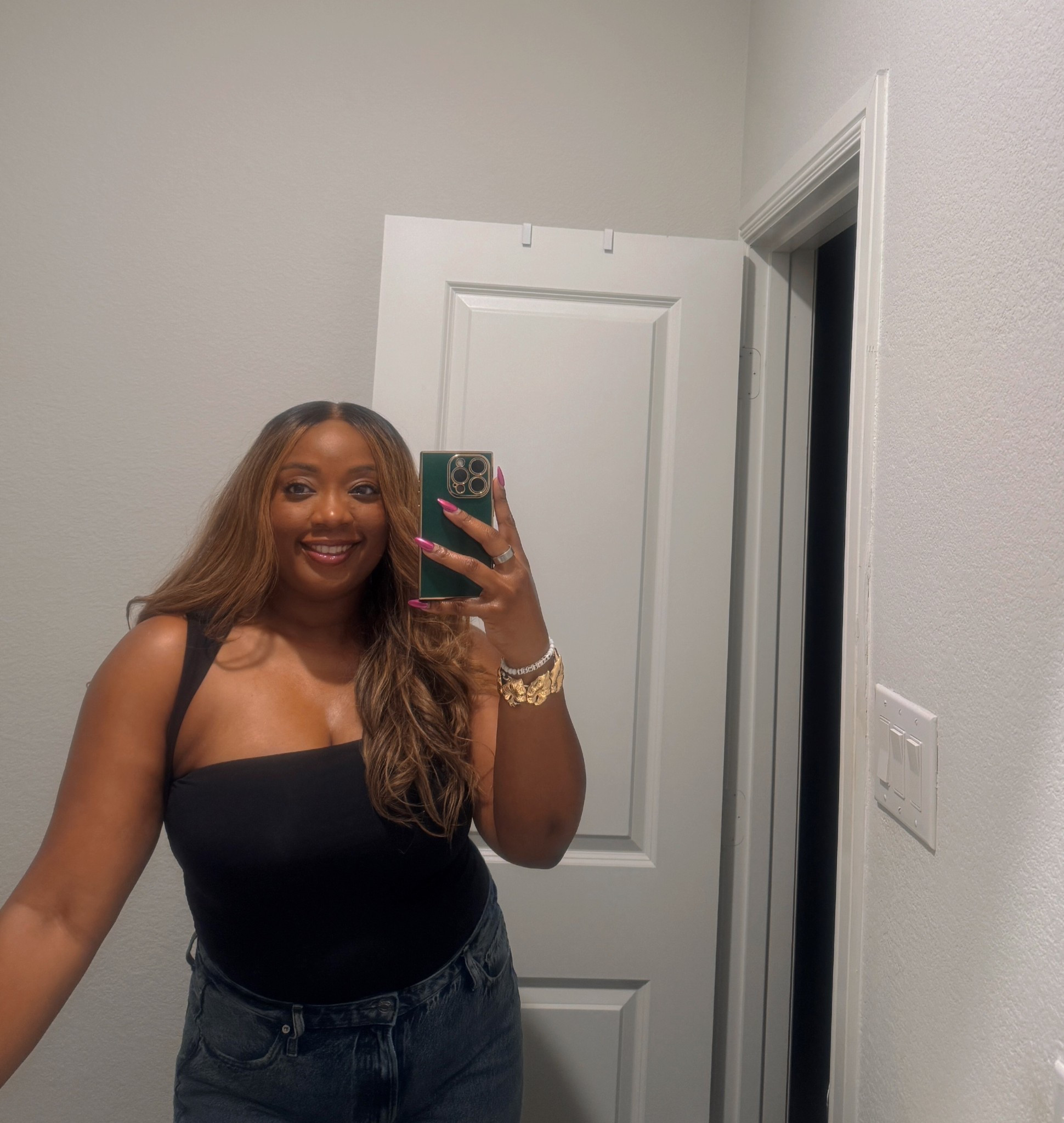 This top is that gworl!!! It is a Casual Contour Flourish Top from Aritzia. #aritzia

#LTKU #LTKStyleTip #LTKMidsize