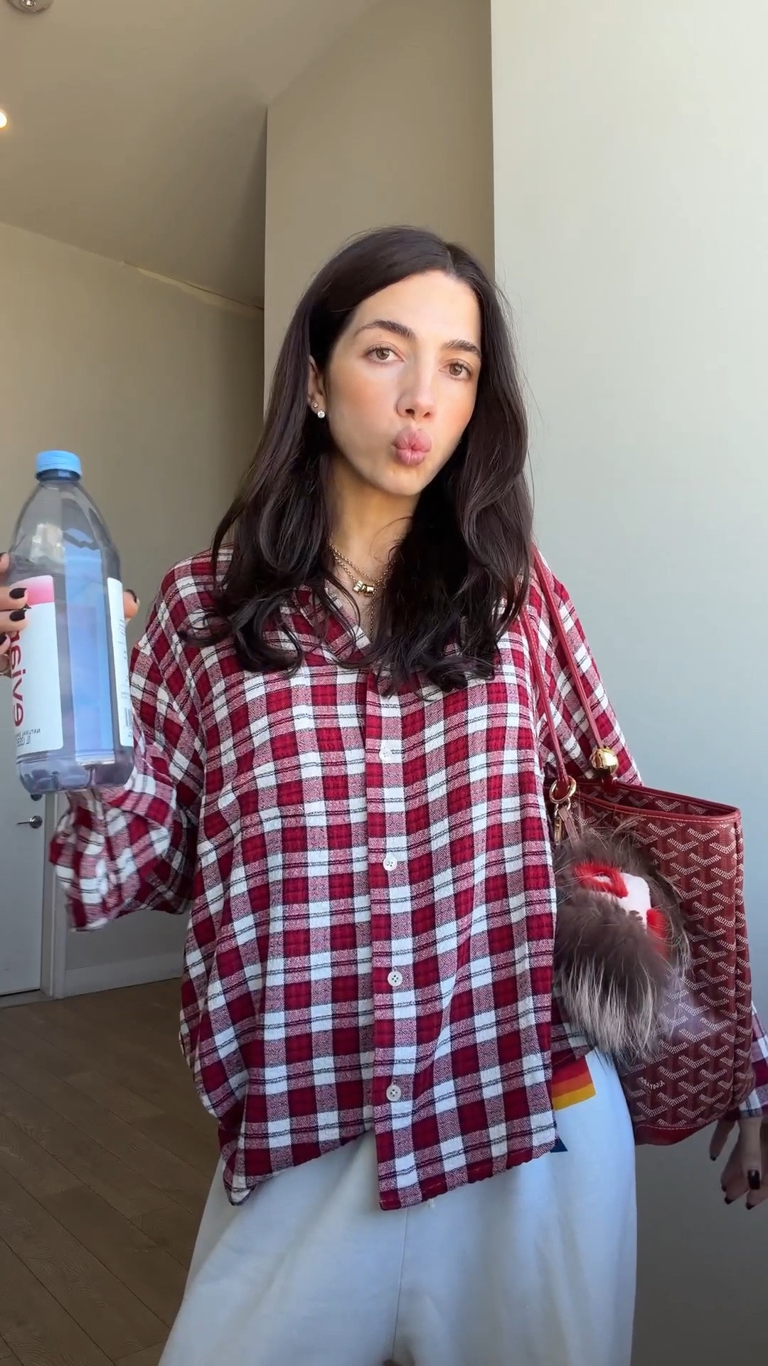 Plaid flannel shirt! Perfect for fall and winter! Runs a bit oversized, got a XS!