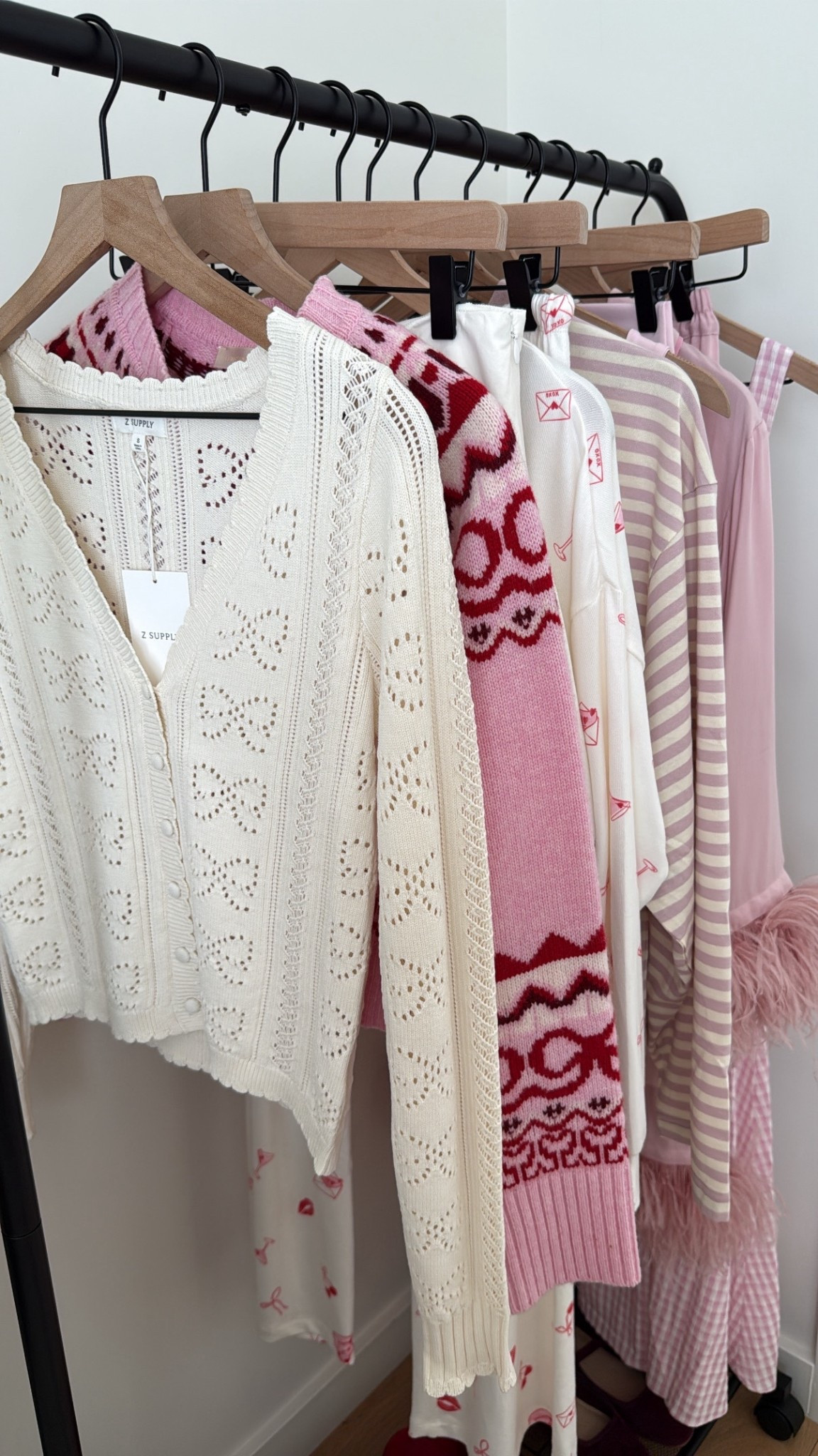 Galentine uniform 🎀

#LTKValentine #LTKootd