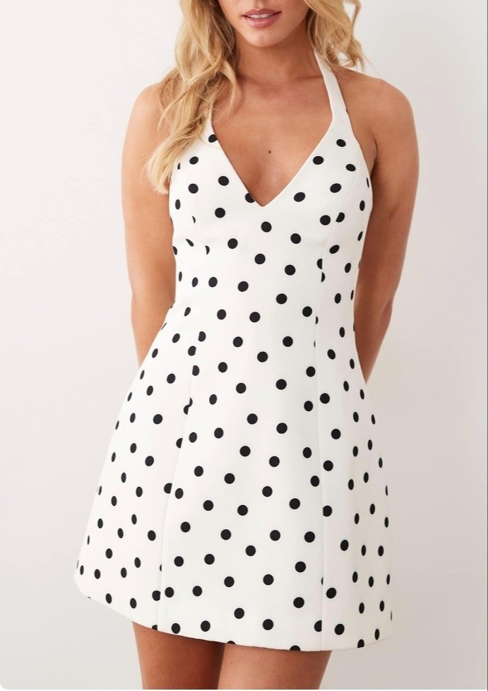 Vestido corto blanco.Cute white polka dot mini dress for Petite women.

#LTKMidsize #LTKPetite