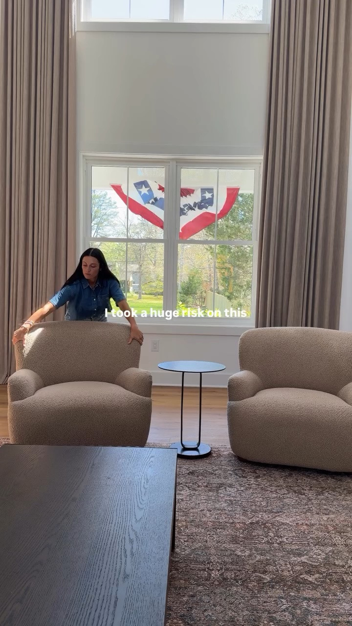 Turns out all this room needed was a little whimsical floral moment for summer. I took a risk on picking something far out of my comfort zone for such an open space and my only regret is not bringing this happiness in sooner 🌼🧺👒

Cozy meets summery with these stunningly soft rugs from @joonloloi new Summer collection. Shop my favs by writing “SEND” below 🔗

#summerrug #floralrug #joonloloi #livingroomrug #greatroomrug