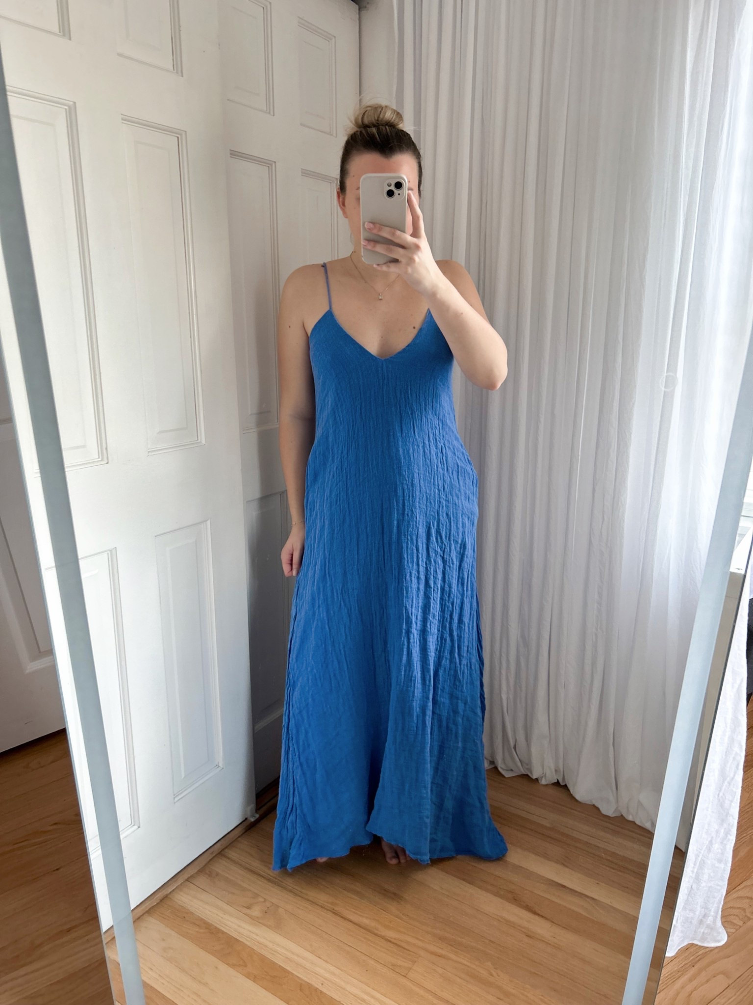 Blue linen dress from zara wearing size small 💙

#LTKFindsUnder50 #LTKFindsUnder100