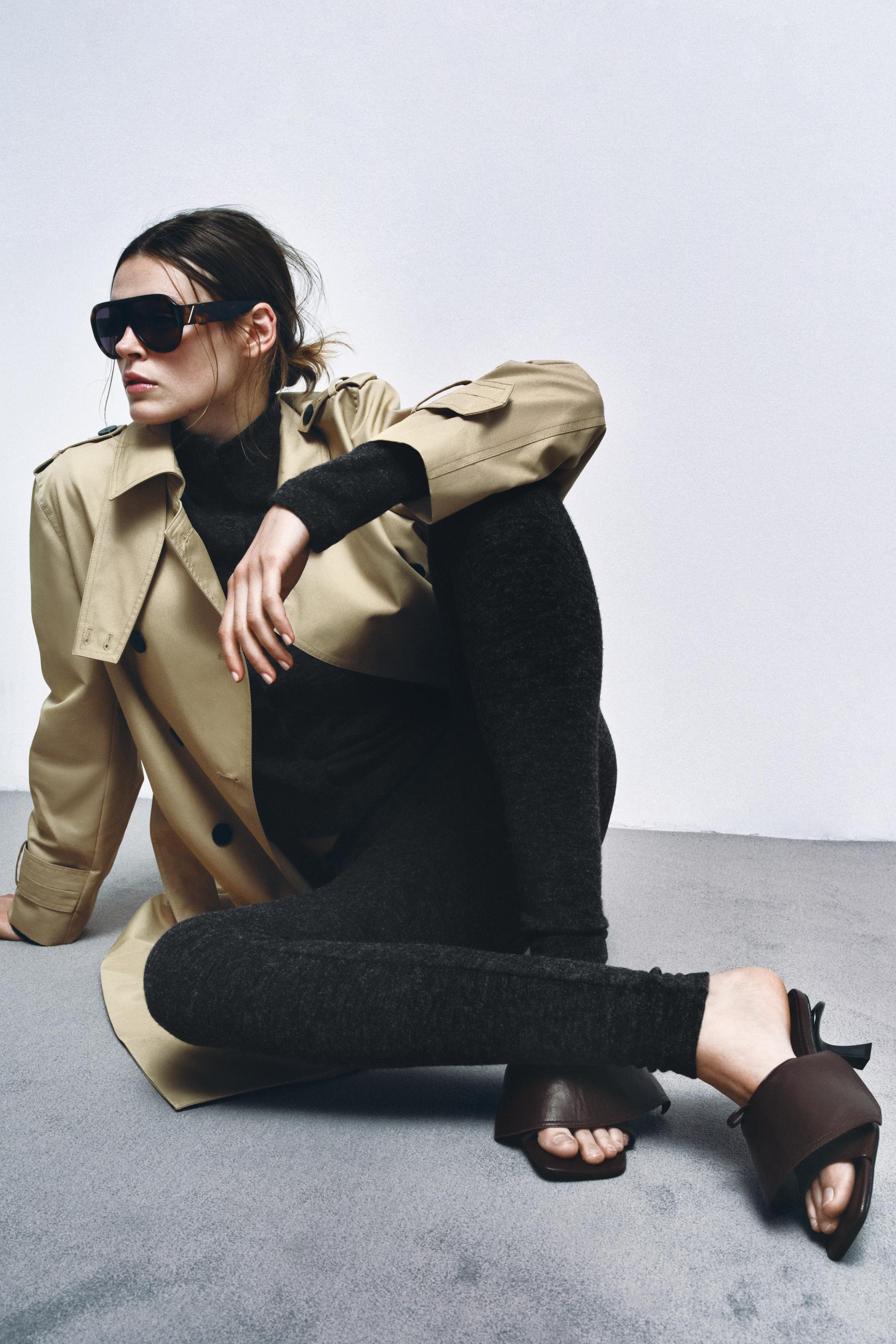 LEATHER KITTEN HEEL SANDALS | Zara US