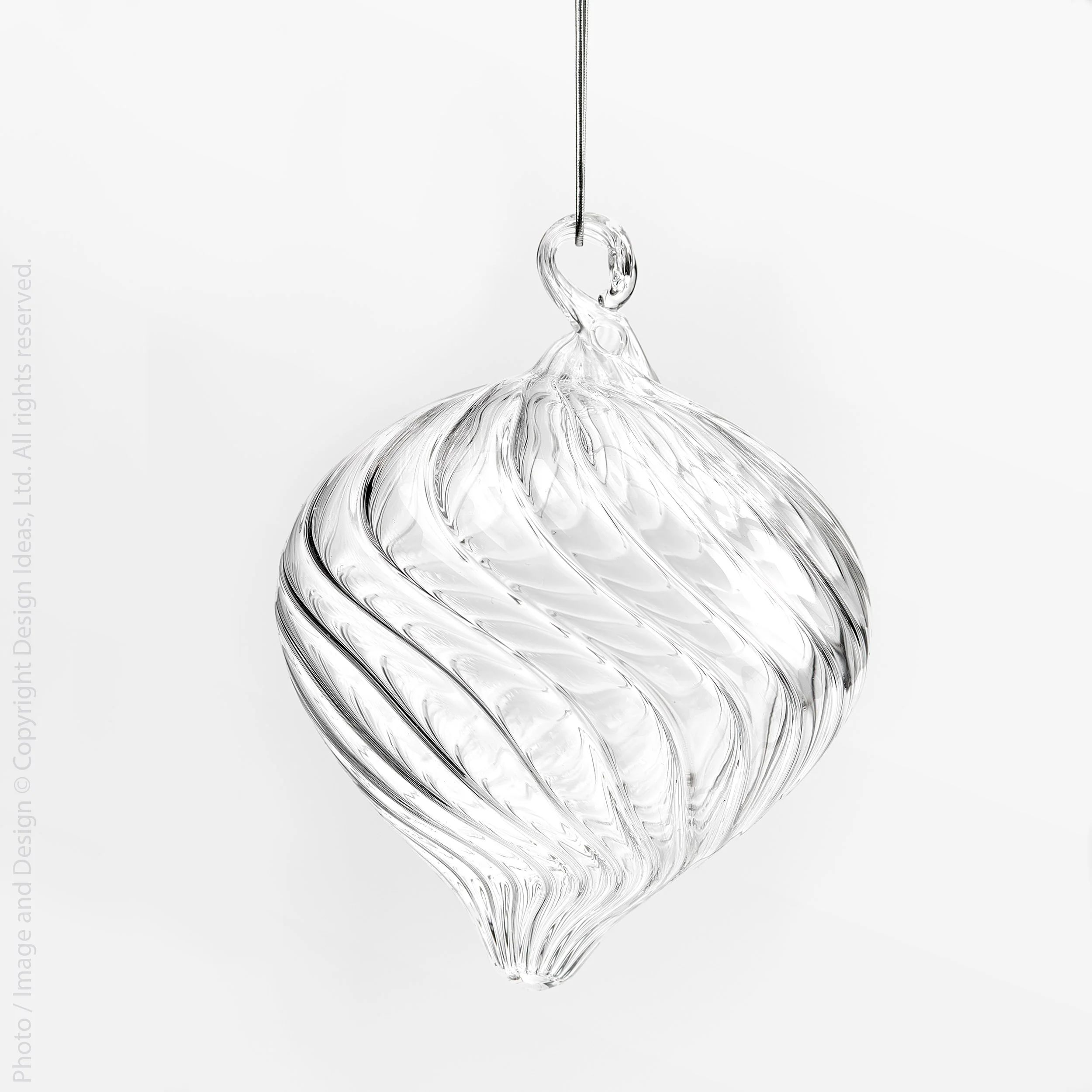Tullen™ Mouth Blown Glass ornament (4 in) | Texxture Home
