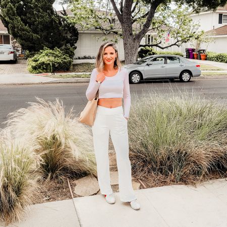 Dressing in a comfy all white look brings me joy! These wide leg yoga pants are so buttery soft! 🤍🤍🤍

#LTKxMadewell #LTKfindsunder100 #LTKover40