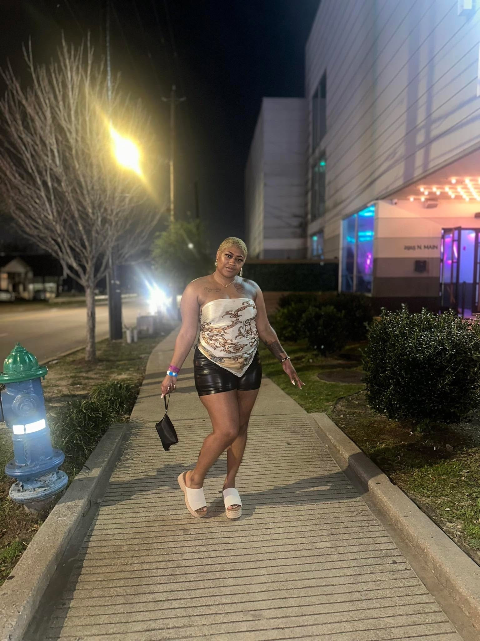 Girls night out 🎀

#LTKPlusSize #LTKootd #LTKdayinmylife